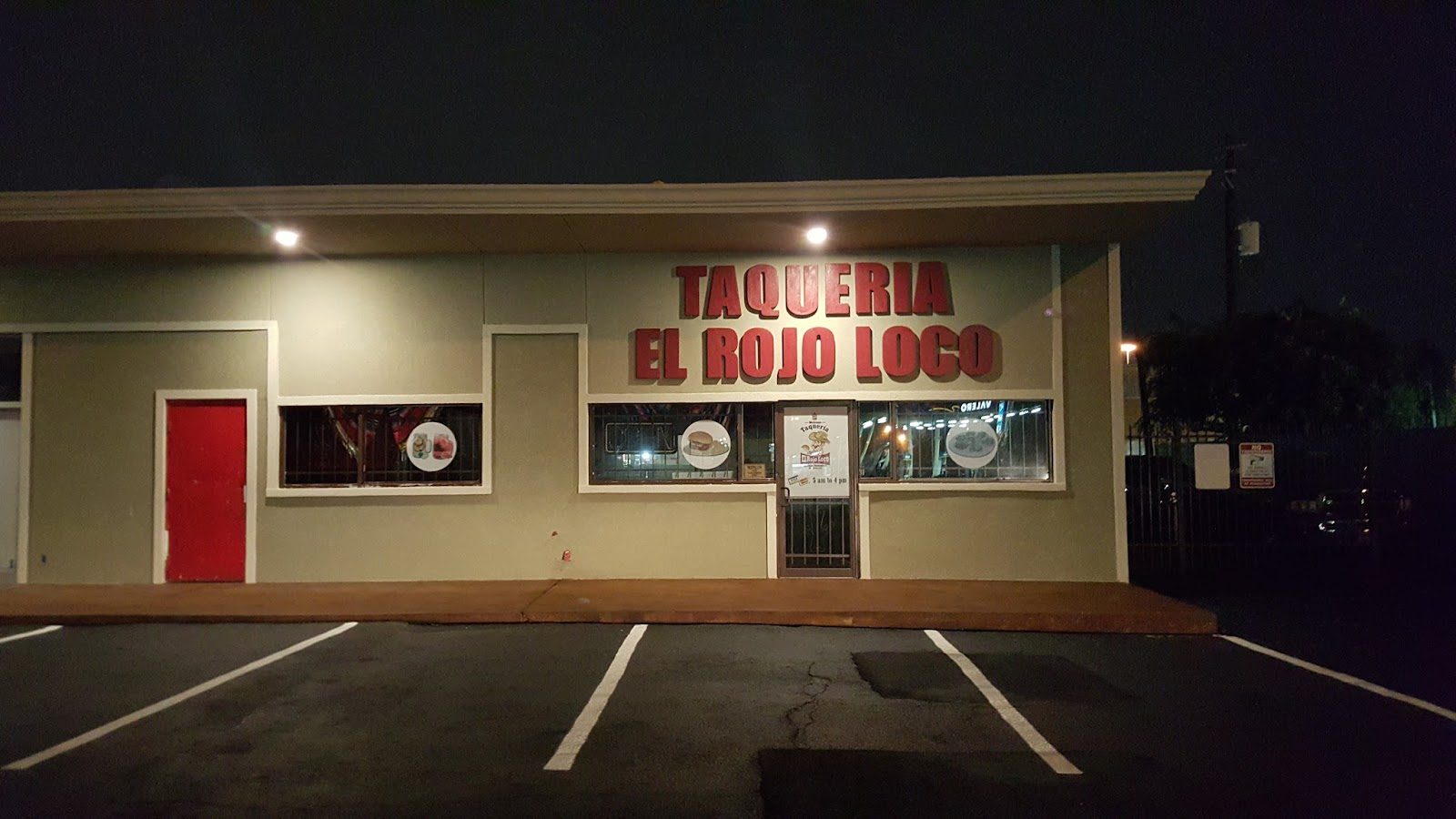 Taqueria El Rojo Loco at night
